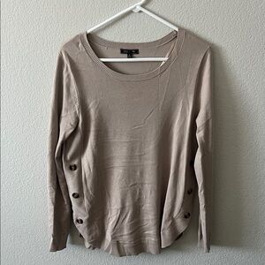 Elegant Beige Button-Detail Sweater